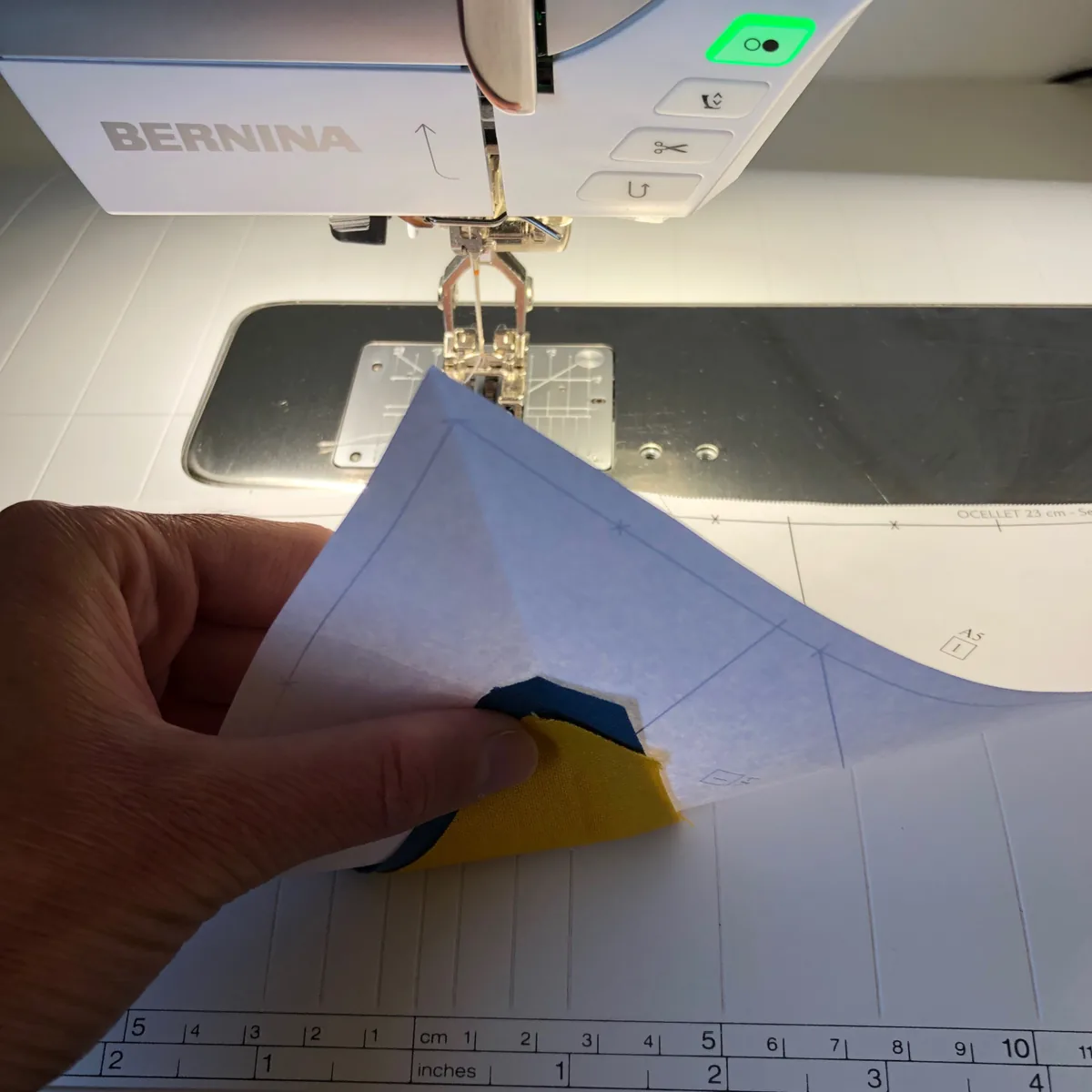 Stitch A1 to A2: foundation paper piecing tutorial, photo 1