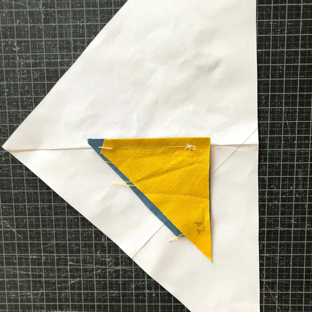 Trim the seam allowance: foundation paper piecing tutorial, photo 4