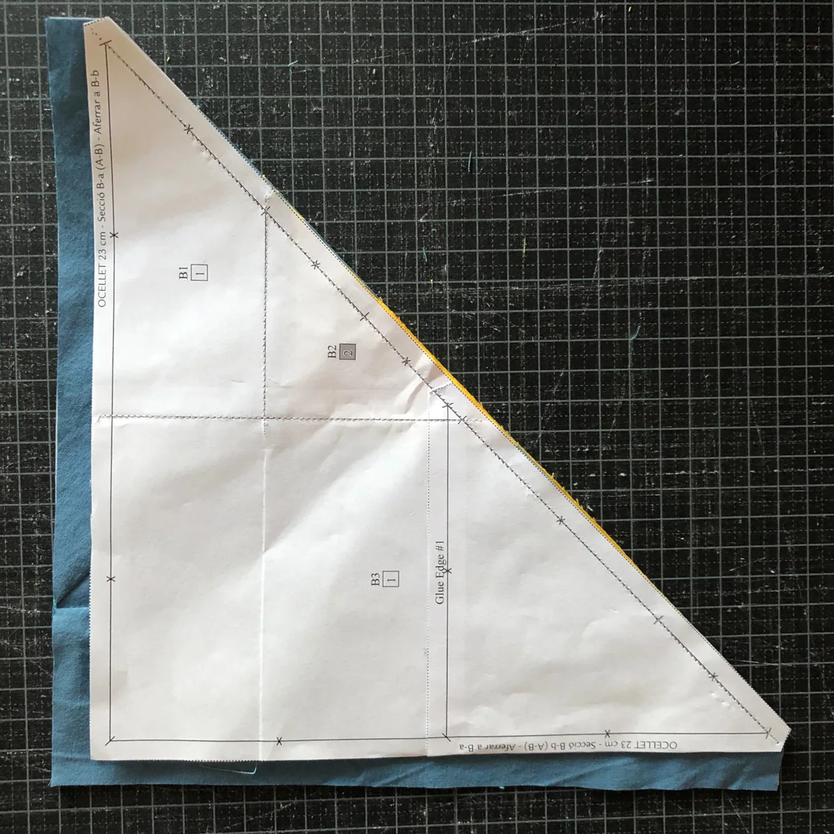 Joining the Sections: foundation paper piecing tutorial, photo 3