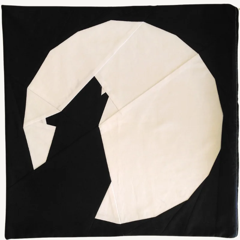 Wolf Under the Moon Quilt Block Pattern, Foundation Paper Piecing PDF